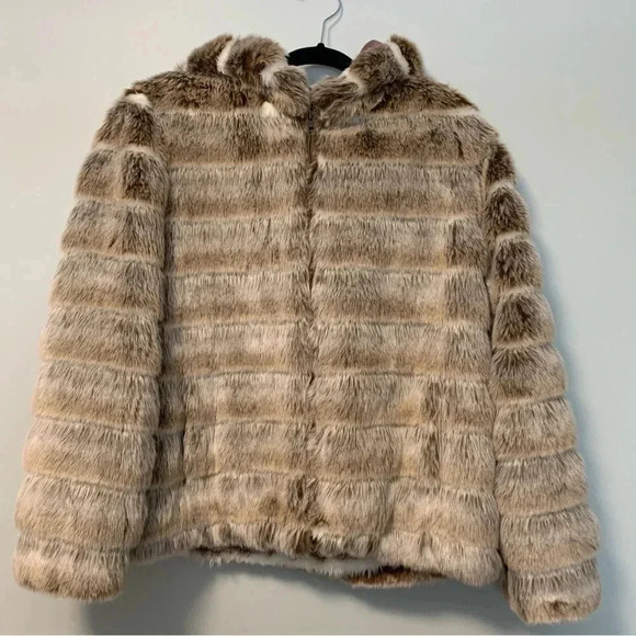 1  Madison faux fur jacket - Picture 1 of 8